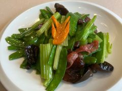 -八府香鸭·啫啫煲(华山路店)