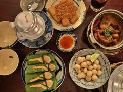 -Cuc Gach Quan Restaurant