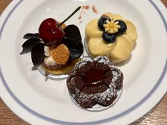 -咖啡苑自助餐厅·中国大饭店