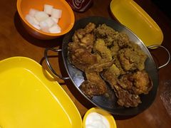 -BHC炸鸡(明洞总店)