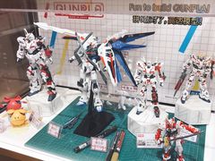 -泡泡玛特POPMART(蓝色港湾店)