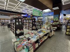 -新华书店(新街口旗舰店)