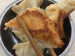 -黄阿姨锅贴大王(万航渡路店)