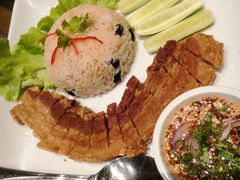 -Baan Ploy Samed Restaurant ร้านอาหารบ้านพลอยเสม็ด