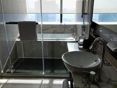 -上海龙之梦万丽酒店