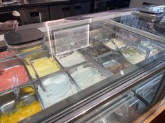 -VENCHI 闻绮(上海佛罗伦萨小镇店)
