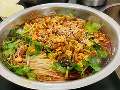 -周良天山牛杂城(天山路总店)