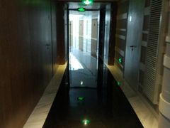 -上海滴水湖皇冠假日酒店