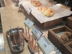 -亚马逊环球美食百汇(新城吾悦广场店)