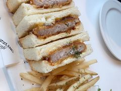 和风BBQ猪扒三明治-Dazzling Cafe 蜜糖吐司专卖店