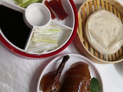 传统老北京果木烤鸭-东门烤鸭店(东华门店)