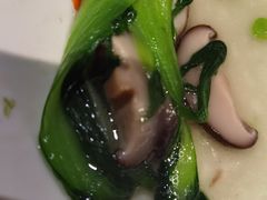 -渝信川菜 · 川味家常菜(财富购物中心店)