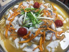 -山城外·非遗酸菜鱼(蜀都万达店)