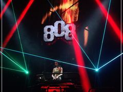 -808 LiveHouse