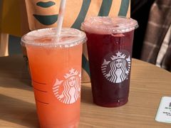 -星巴克(杭州西湖银泰1F店)