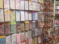 -猫的天空之城概念书店(束河店)