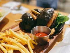 德国盘肠汉堡-HELLO 27 意面·沙拉·帕尼尼