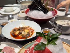 -红鼎豆捞·专注品质海鲜20年(宝丰路店)