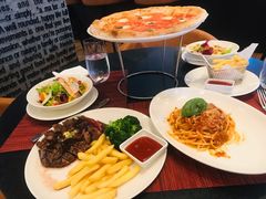 -WOLFGANG PUCK KITCHEN & BAR(迪士尼小镇店)
