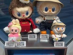 -泡泡玛特POPMART (北京超极合生汇店)