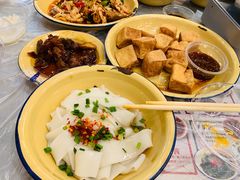 -东排食堂长沙小吃大排档(五一广场店)