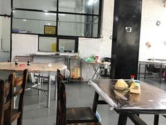 大堂-官塘锋记鱼生·生腌·砂锅粥(牌坊街店)