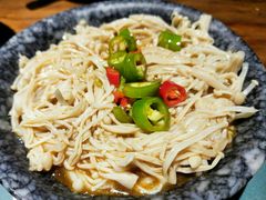 -八月美食小馆(银泰城总店)