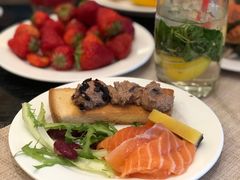 -东方红海鲜百汇(国际大厦店)