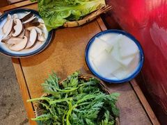 -岳记兴隆·青城腊排铜火锅(融创店)