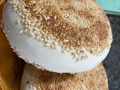 烧饼-清真喜兰老丁羊汤特色小吃