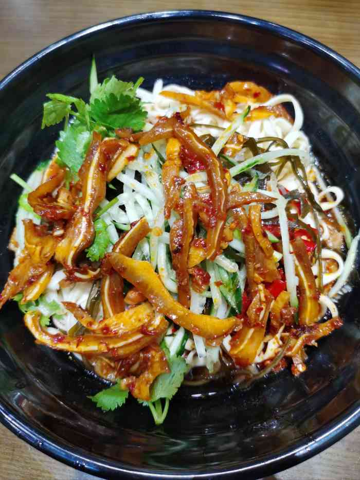 猪脑壳凉面(南正街店)-"第一次来张家界,除了吃当地有名的三下锅,.