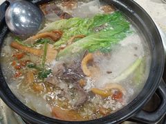-九寨沟特色牦牛肉汤锅