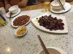 -兔行天下-鸿鹤鲜锅兔(中海国际店)