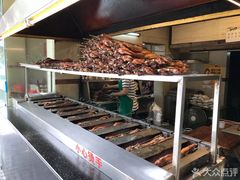 自助取餐区-老黄记手撕烤兔(玉林街店)