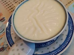 -广信牛奶甜品世家(台东店)