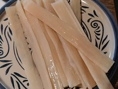 -尚尚仙·酸汤猪手·猪肚鸡火锅(华联万柳购物中心店)