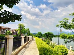 -英德宝晶宫天鹅湖茶语温泉