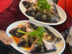 -忘情水鱼头·鲜鱼火锅(滨江中路店)