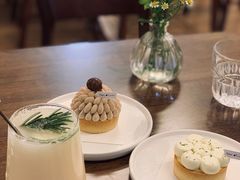 柠檬养乐多气泡水-Ten Olives甜点