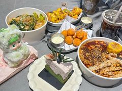 -W COLLECTIVE  DESSERT SHOP
