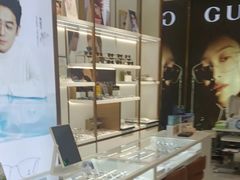 -J-Optical佳视明眼镜·蔡司视觉(青岛金茂览秀城店)