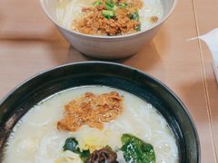 -灵芝妹子海鲜米线(瓦房店新玛特店)