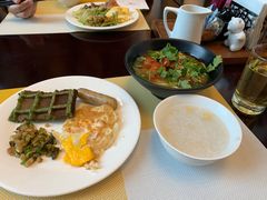 -成都保利公园皇冠假日酒店(熊猫基地店)