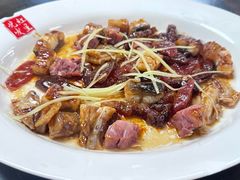 集锦腊味盒-红星光发煲仔饭(文海店)
