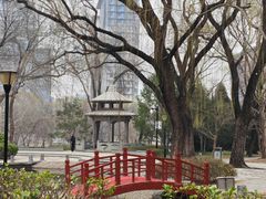 -玲珑塔公园