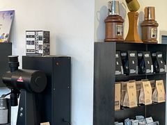 -Roast8ry Coffee Lab