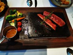 -Erman岩烧牛排(虹桥南丰城店)