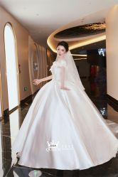 点击看大图 -艾拉·女王婚纱礼服馆