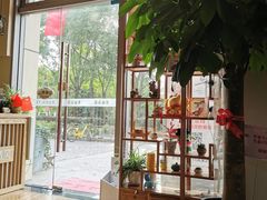 -耳语轻风专业采耳馆(古北花世界商业广场店)