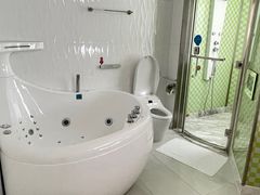 -广州花之恋城堡酒店